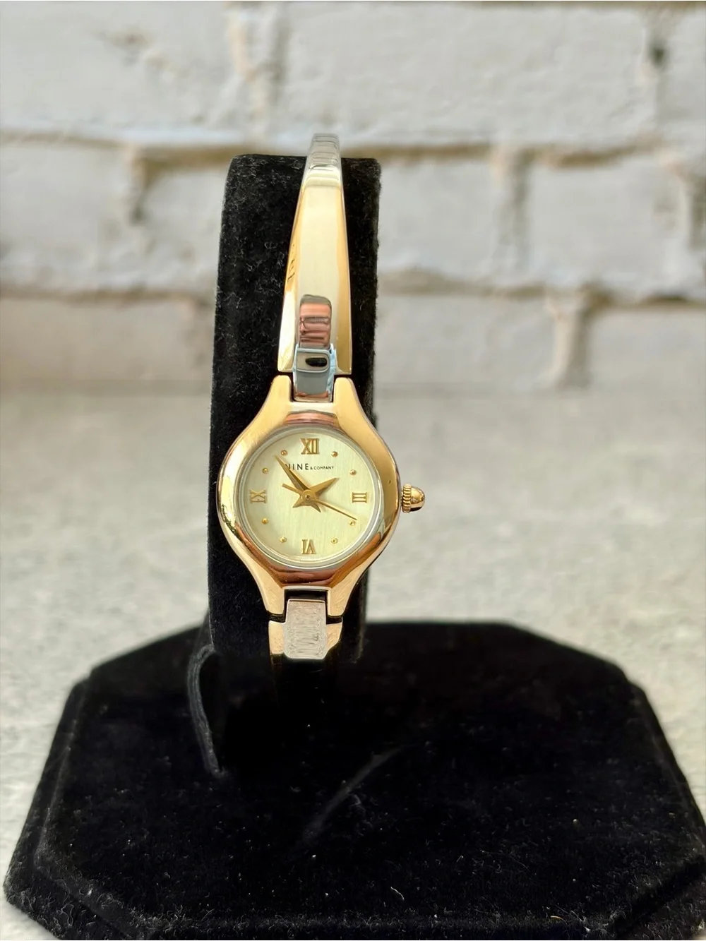 Nine & Company Ladies Gold Tone Bangle Quartz Watch New Battery